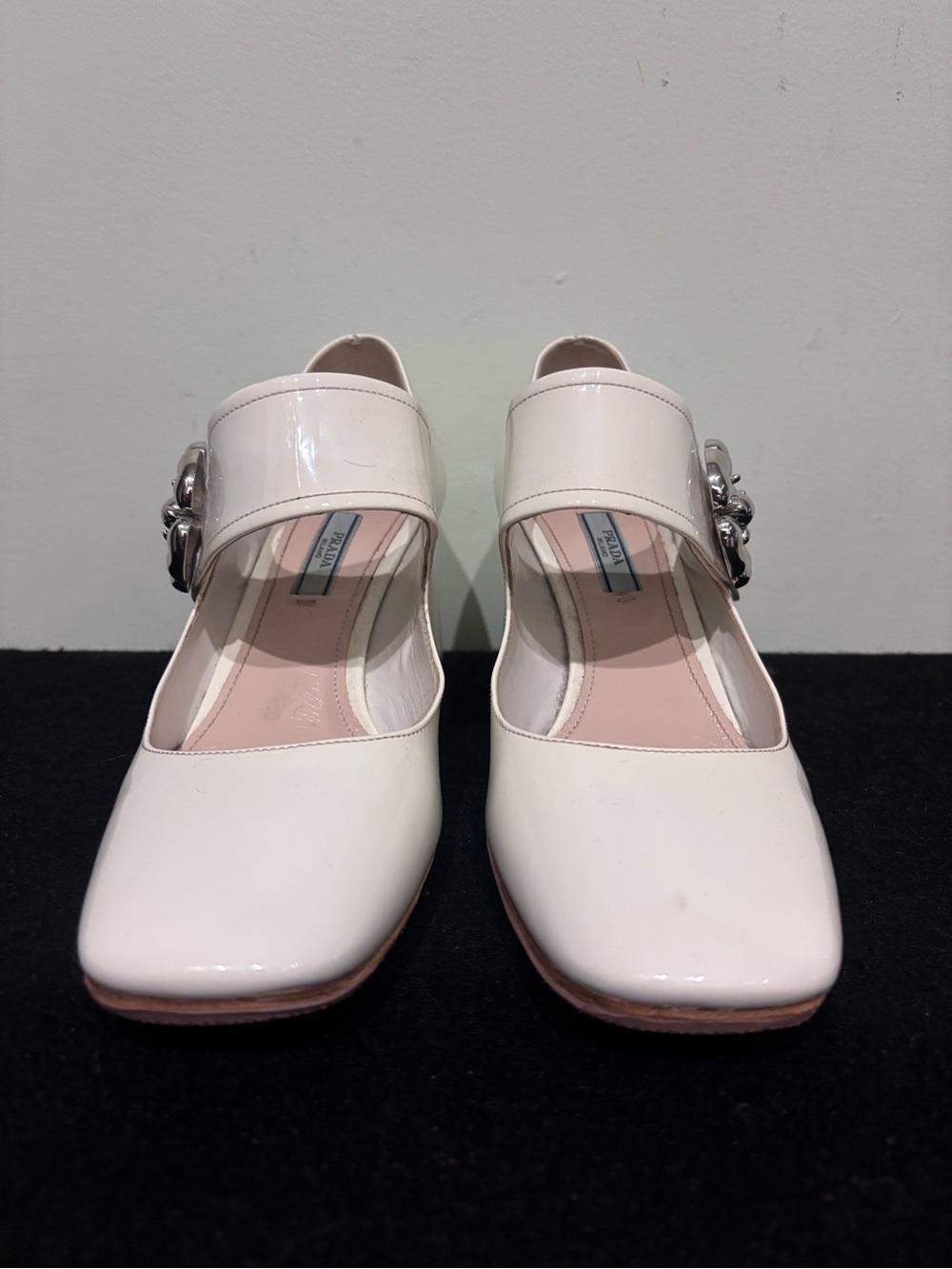 Prada White Patent Mary Jane Block Heel Pumps with Silver Floral Buckle - Picture 3 of 5